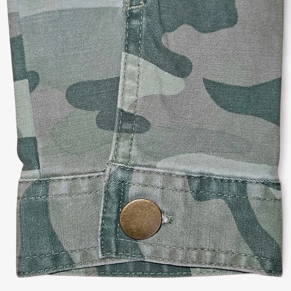 Justice Jacket Girls Size 16 / 18 Plus Camo Green Butterfly Star Patches Pockets
